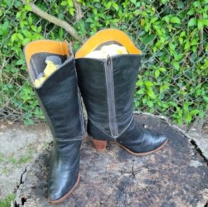 Black Cowboy Boots Vintage 1970s Made in Brazil Women's size 7.5 B